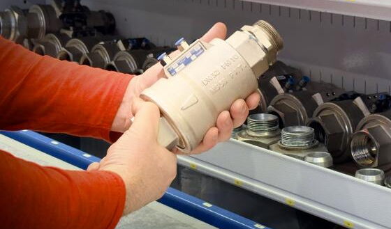 Various spare parts for service and maintenance of vacuum systems by FIMRO